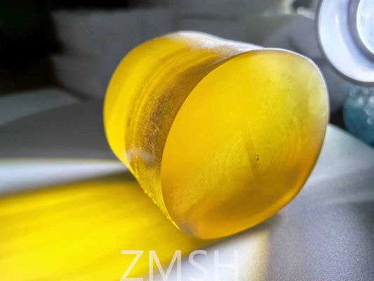 Χρυσό τεχνητό ζαφείρι ακατέργαστη πολύτιμη πέτρα κλίμακα σκληρότητας Mohs 9 κρύσταλλος για κοσμήματα