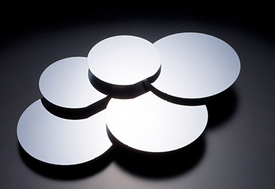 Καλή τιμή Σιλικόνιο πλακάκι 4 ίντσες πάχος 500+/-20 Αντίσταση 1-10 Ωμ·cm Προσανατολισμός100 διπλό πλευρικό γυαλί σε απευθείας σύνδεση