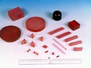 Καλή τιμή Al2o3 υψηλής συχνότητας ναρκωμένο Tj κρύσταλλο σαπφείρου για τη συσκευή λέιζερ σε απευθείας σύνδεση