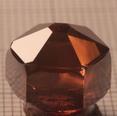 Καλή τιμή υπόστρωμα ημιαγωγών ενιαίου κρυστάλλου 30mm Dia AlN σε απευθείας σύνδεση